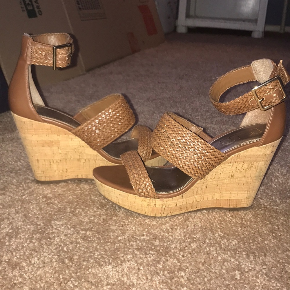 BCBG wedges